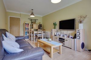 Lounge/Diner- click for photo gallery